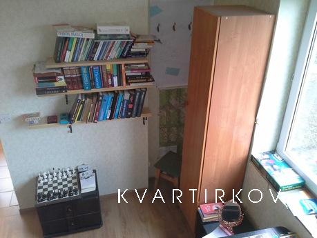 Уютная квартира в Киеве. Современная кухня, хорошая планиров