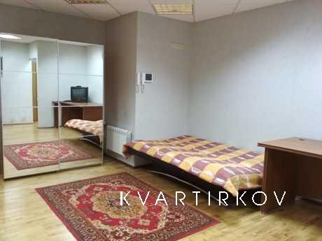 Сдается просторная студия от собственника 1300 руб./сут. в р