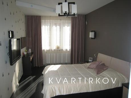 Сдаем квартиру, в которой сделан современный ремонт, удобная