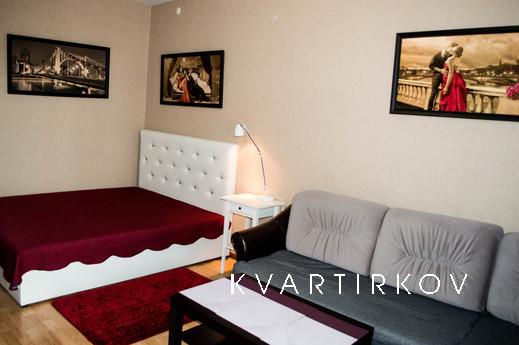 Красивая однокомнатная квартира посуточно на 10 этаже 18-ти 