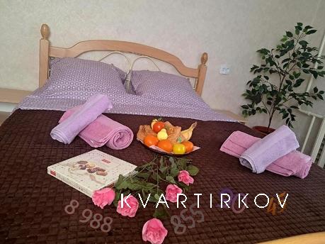 One-room apartment overlooking the park, in the resort area 