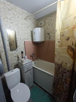 Затишна 1к квартира, Кам`янське (Дніпродзержинськ) - квартира подобово