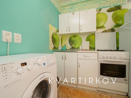 2-комнатная квартира на Нарвской, Смоленск - квартира посуточно