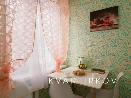 2-комнатная квартира на Нарвской, Смоленск - квартира посуточно