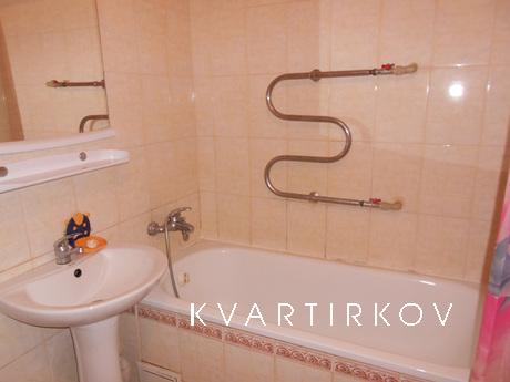 Berdyansk- for rent, Berdiansk - apartment by the day