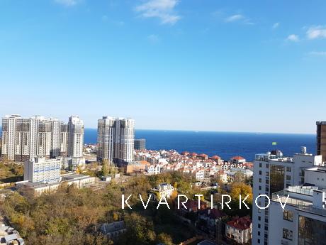 Stylish Apartment with sea views!, Odessa - apartment by the day