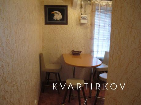 Apartment for Rent, Nova Kakhovka - apartment by the day
