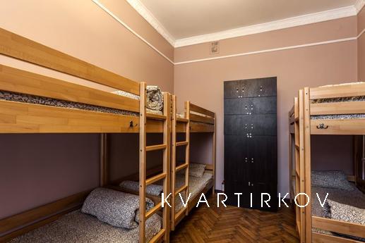 The modern hostel in the center, Lviv - apartment by the day