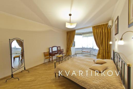 Luxury Apartments, Saint Petersburg - apartment by the day