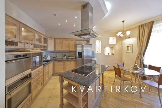 Luxury Apartments, Saint Petersburg - apartment by the day