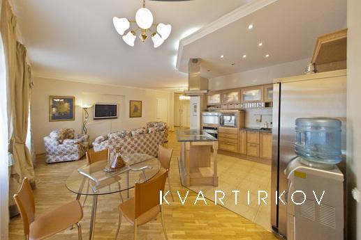 Luxury Apartments, Saint Petersburg - apartment by the day