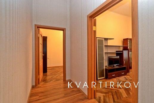 The apartment is in the center., Saint Petersburg - apartment by the day