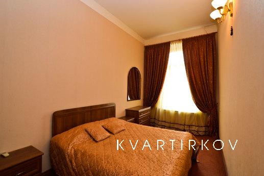 The apartment is on the main street of t, Saint Petersburg - apartment by the day