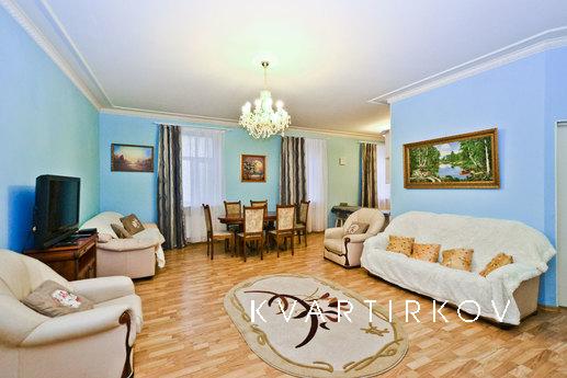 Luxury apartments for 10 people, Saint Petersburg - apartment by the day