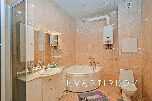 Luxury apartments for 10 people, Saint Petersburg - apartment by the day