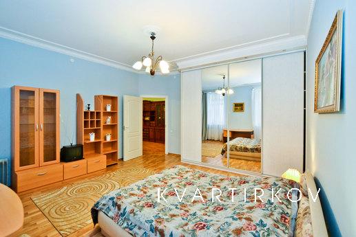 Luxury apartments for 10 people, Saint Petersburg - apartment by the day