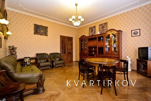 The apartment renovation in the heart of, Санкт-Петербург - квартира подобово