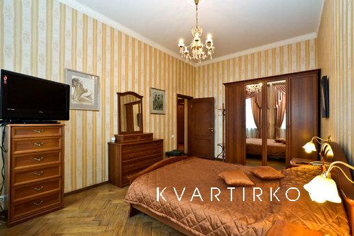 The apartment renovation in the heart of, Санкт-Петербург - квартира подобово