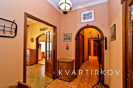 The apartment renovation in the heart of, Санкт-Петербург - квартира подобово