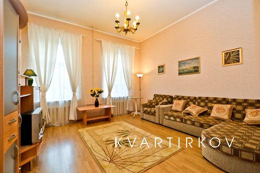 Apartment with Euro renovation, Санкт-Петербург - квартира подобово