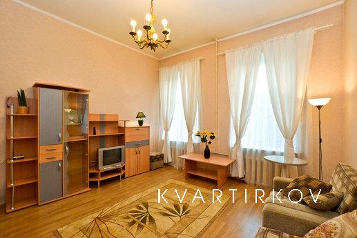 Apartment with Euro renovation, Санкт-Петербург - квартира подобово