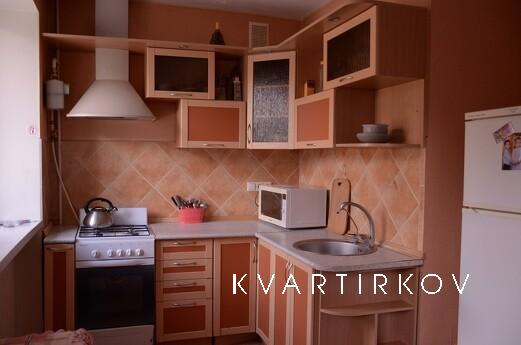 Rent daily 3-room apartment, Chernomorsk (Illichivsk) - apartment by the day