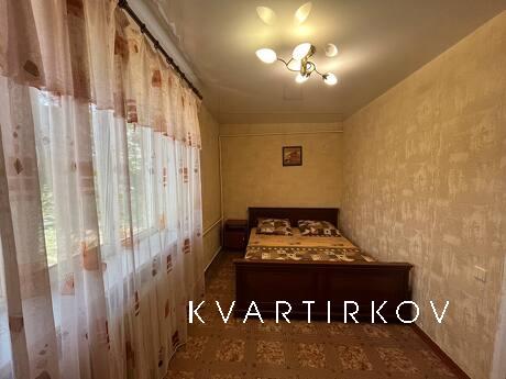 For daily rent, a 2-room apartment is located on Kostromskay