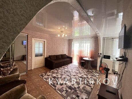 Daily rent 2 room apartment, Kamenskoe (Dniprodzerzhynsk) - apartment by the day