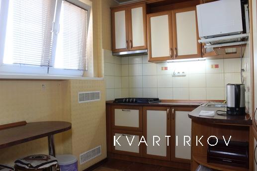 Rent our 2 bedroom. square-py Gagarina,, Kharkiv - apartment by the day