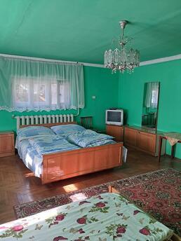 Similar rooms for rent in Beregovo, Berehovo - apartment by the day