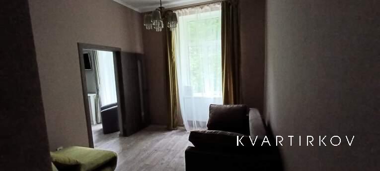 QUIET ON DOBU, Chernivtsi - apartment by the day