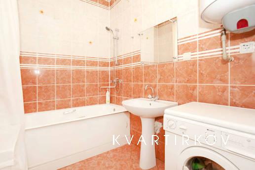 The apartment is in a quiet area with pa, Kazan - apartment by the day