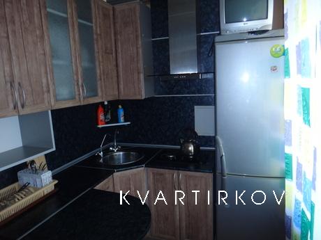 отличная 2-комн квартира, Комсомольск-на-Амуре - квартира посуточно