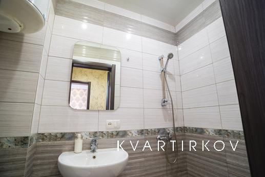 Центр міста і спокійний простір на невис, Днепр (Днепропетровск) - квартира посуточно