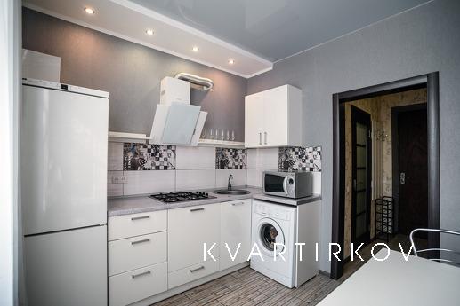 Центр міста і спокійний простір на невис, Днепр (Днепропетровск) - квартира посуточно