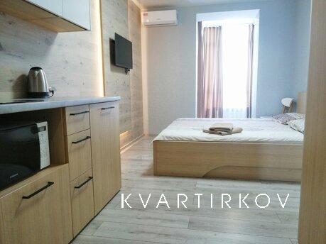 Ти переступаєш поріг — і серце вже б’ється швидше. Свічки, б