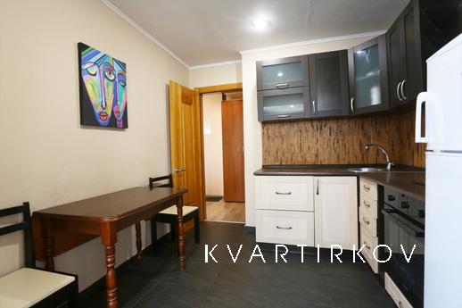 Квартира на Ливарній, Дніпро (Дніпропетровськ) - квартира подобово