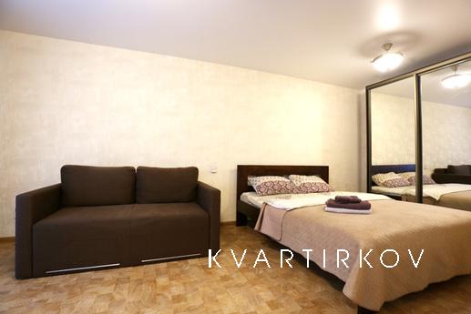 Studio 5 minutes from Bridge City, Dnipro (Dnipropetrovsk) - apartment by the day