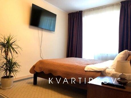 Квартира в центрі , видаємо документи, Ровно - квартира посуточно