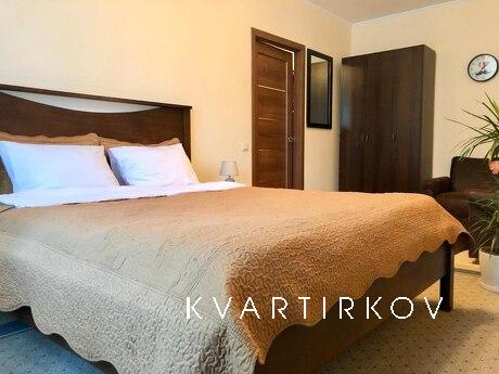 Квартира в центрі , видаємо документи, Ровно - квартира посуточно