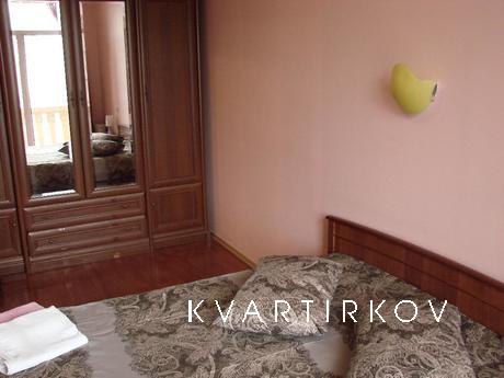 Overlooking the Independence Square ., Kyiv - apartment by the day