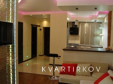 Luxury studio in the heart of the micro-to B.Romashka, in a 