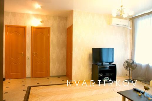 Посуточно 2-квартира у метро Баррикадная, Москва - квартира посуточно