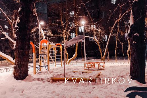 Посуточно 2 квартира метро Шаболовка, Москва - квартира посуточно