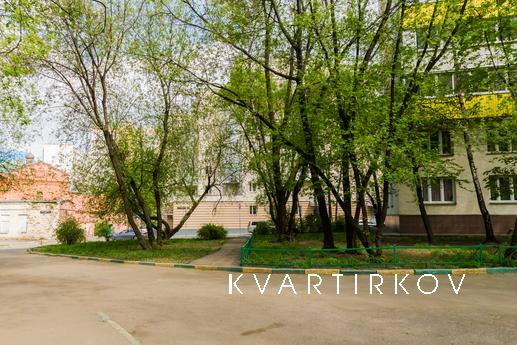 Просторная 3-квартира с двумя санузлами, Москва - квартира посуточно