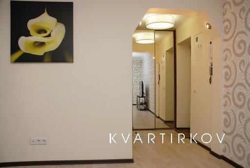 2 room apartment with new repair, Kyiv - apartment by the day