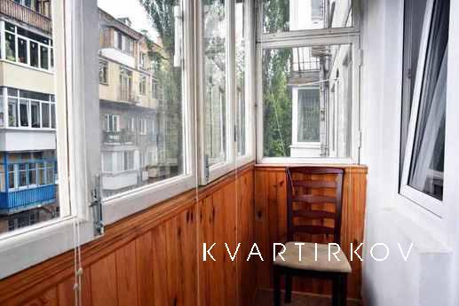 One-bedroom Arsenalnaya street, Kyiv - apartment by the day