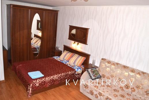 Здаємо затишну квартиру подобово, в 5-7 хвилинах пішки від с