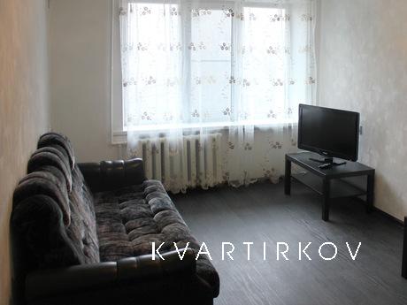 Квартира расположена вблизи остановки общественного транспор