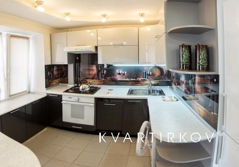 Кригіна 42 а, Владивосток - квартира подобово